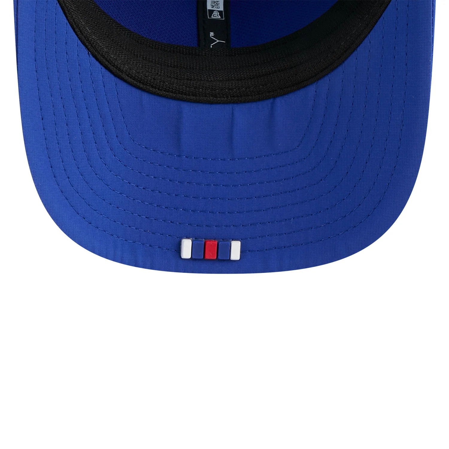 184-buffalo-bills-new-era-9seventy-2025-sideline-hat-3.webp Buffalo Bills New Era 9SEVENTY 2025 Sideline Hat